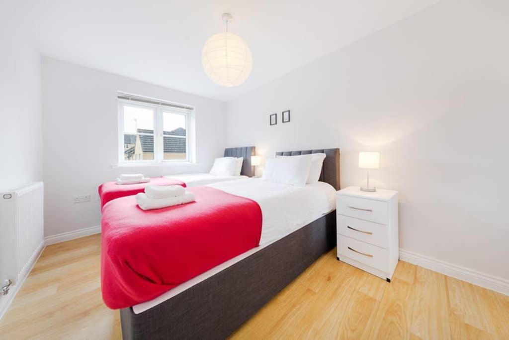 Bristol 2 Bedroom Apartment Free Parking ภายนอก รูปภาพ